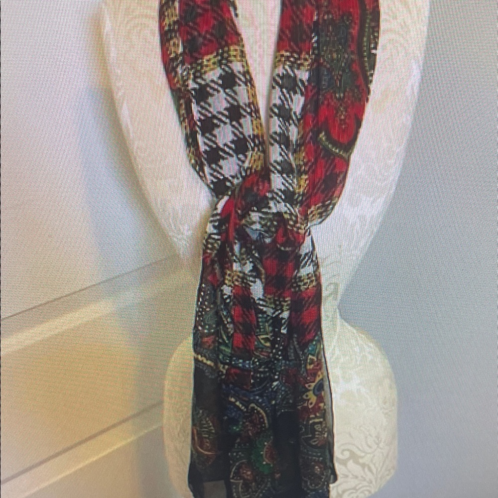 Chic Red and Black Patterned Scarf